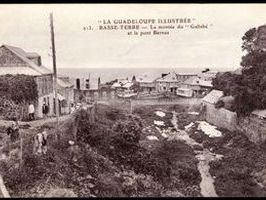 005 - Basse-Terre, Rivière aux Herbes, Rue Vincent Campenon, Début 20ème siècle